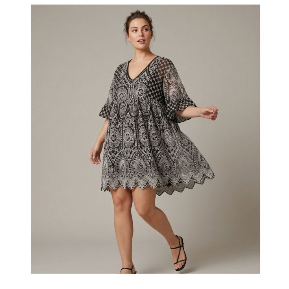 ANTHROPOLOGIE Akemi+Kin "Brooke" Embroidered Eyelet Mini Swing Dress Blk/Wht 12